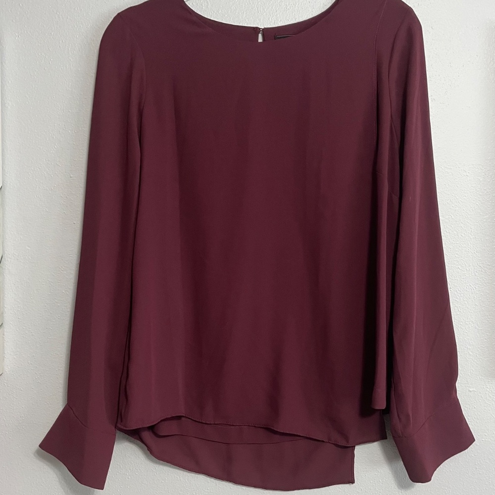BCBG Maxazria long sleeve blouse Size M